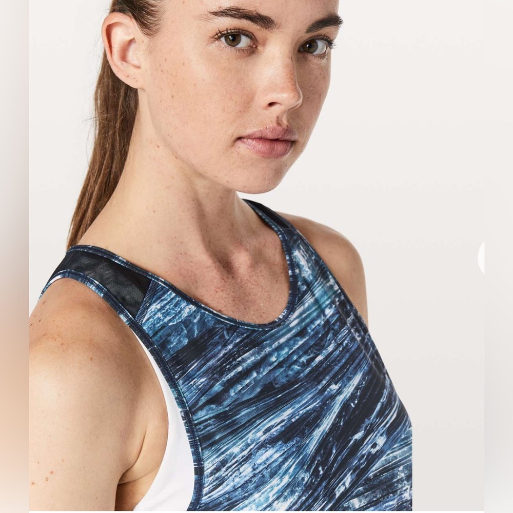 BNWT lululemon Sculpt Tank 2 - Picture 6 of 6